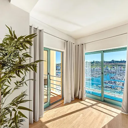 Luxury 1 Bedroom Apartment, Marina De Albufeira4 알부페이라